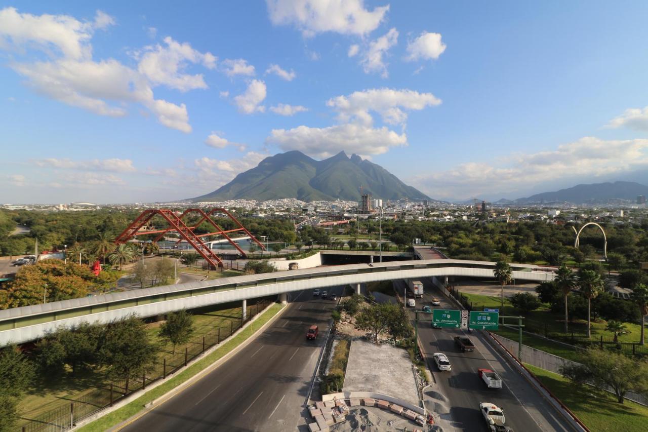 Holiday Inn Express - Monterrey - Fundidora By Ihg エクステリア 写真