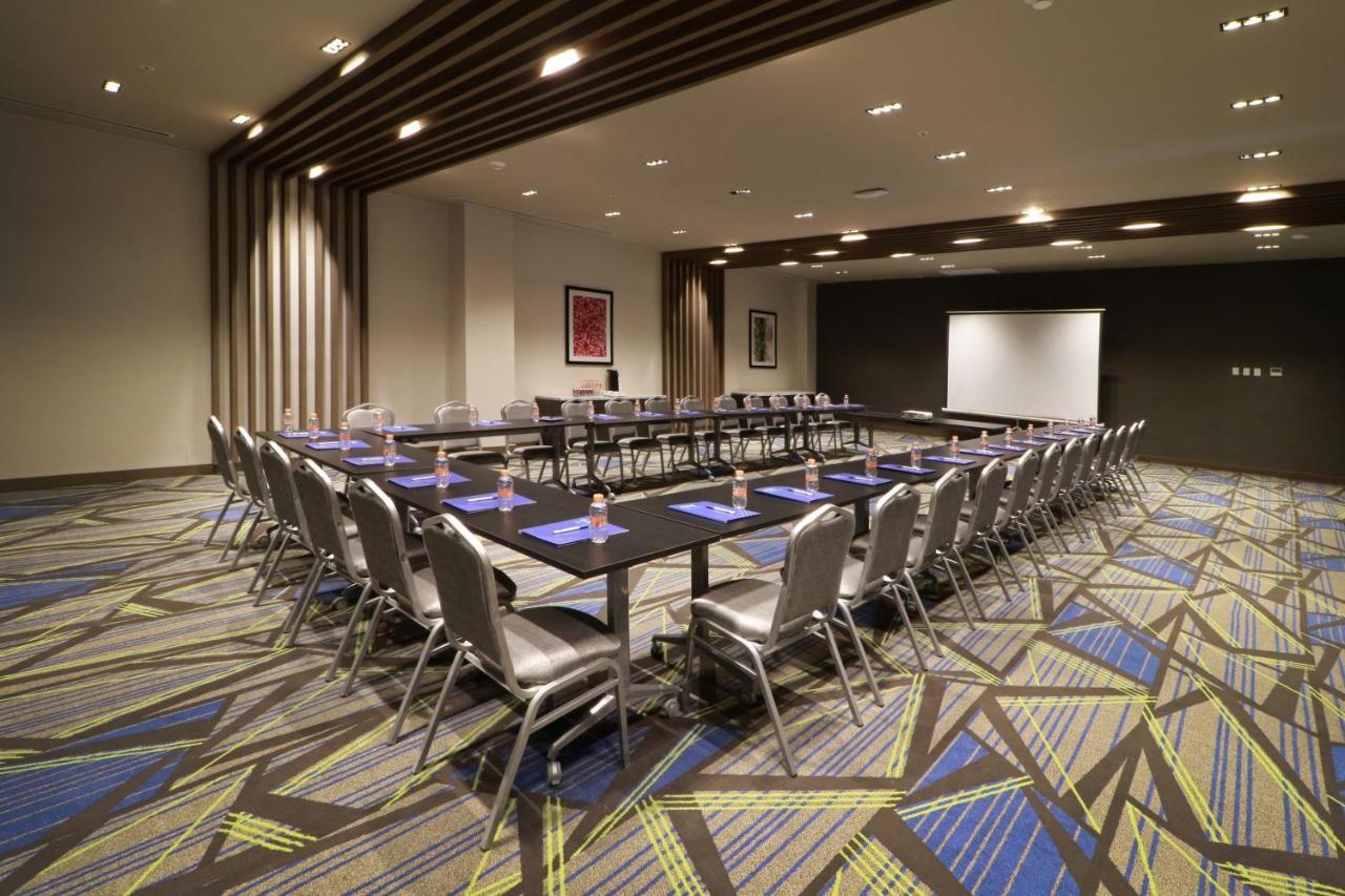Holiday Inn Express - Monterrey - Fundidora By Ihg エクステリア 写真