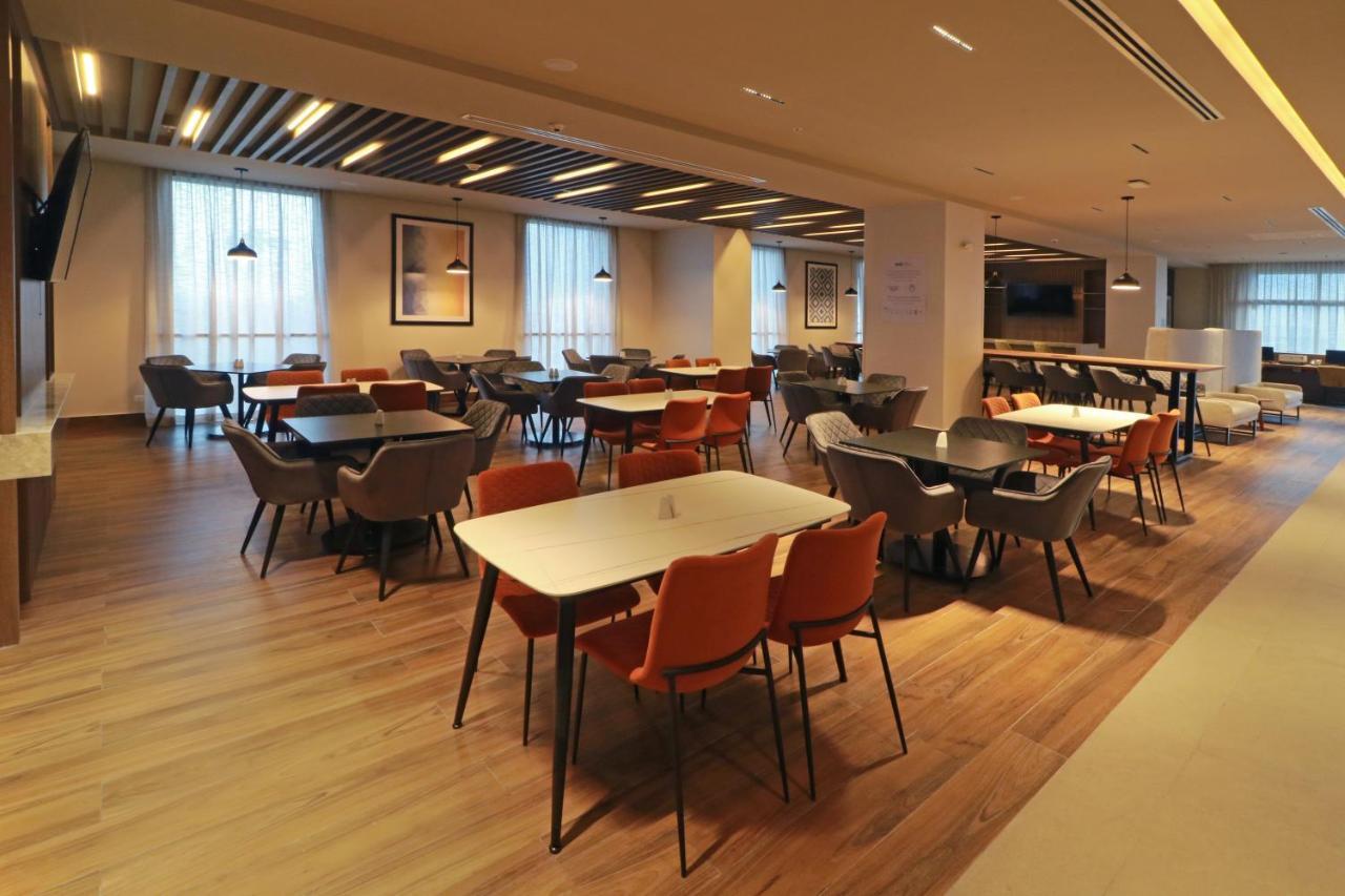 Holiday Inn Express - Monterrey - Fundidora By Ihg エクステリア 写真